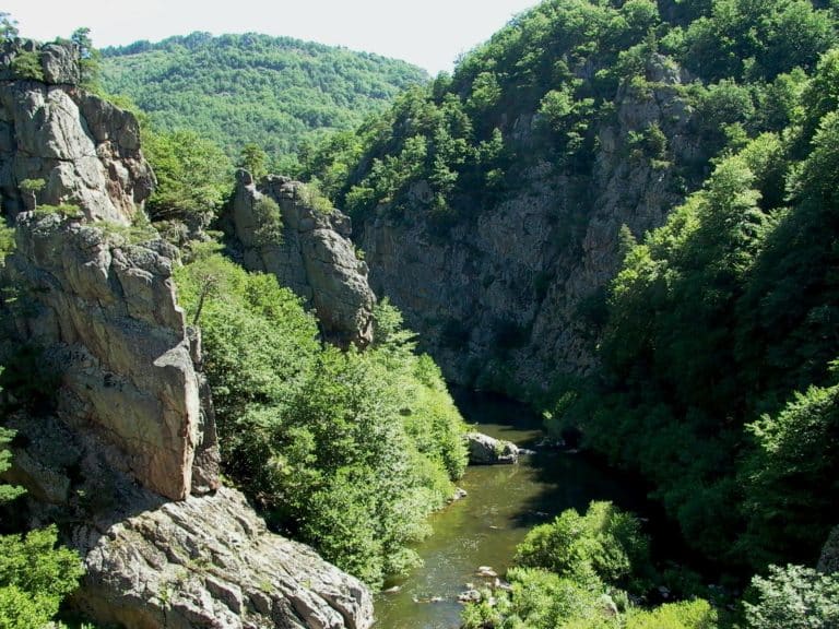 Comment profiter pleinement d’un séjour dans les gorges de l’Allier ?