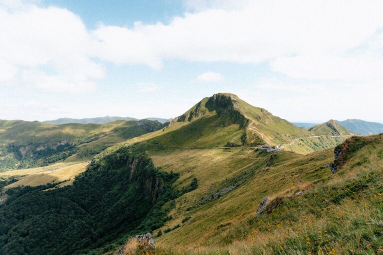 Où trouver la détente au bord des rivières en Auvergne ?
