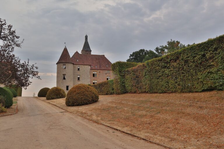 Quels châteaux visiter lors d&rsquo;une exploration en Auvergne ?