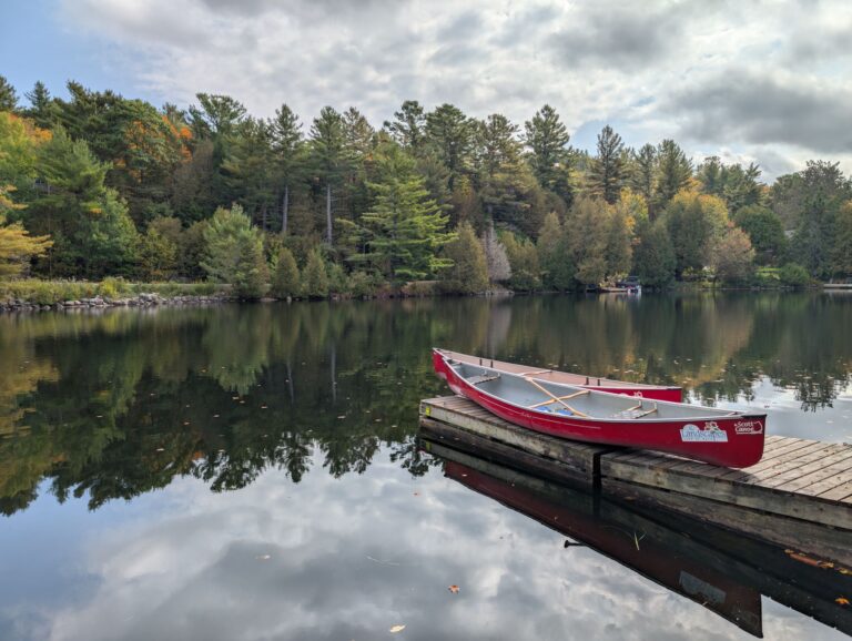 Envie de passer un séjour au bord des lacs en Auvergne ?
