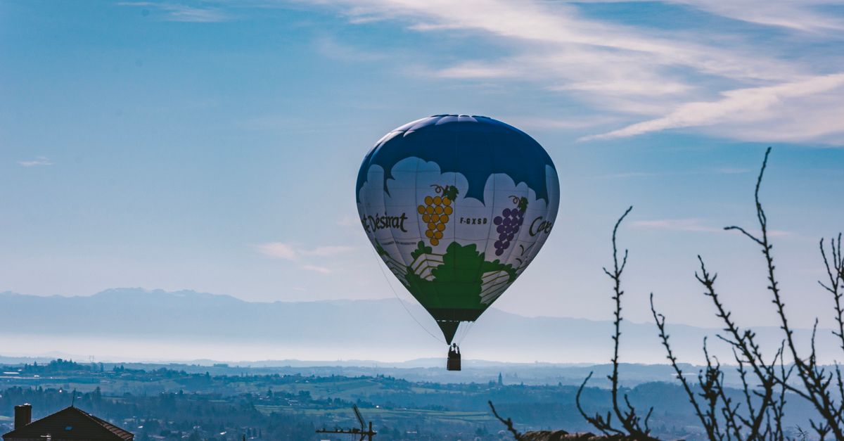 L’Auvergne vue du ciel, essayez cette activité de loisirs inhabituelle